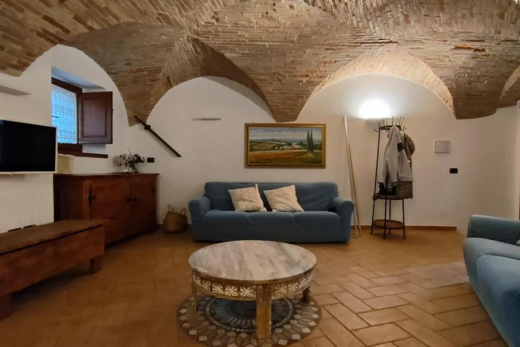 La Cantina Dei Cappuccini Spello Kültér fotó